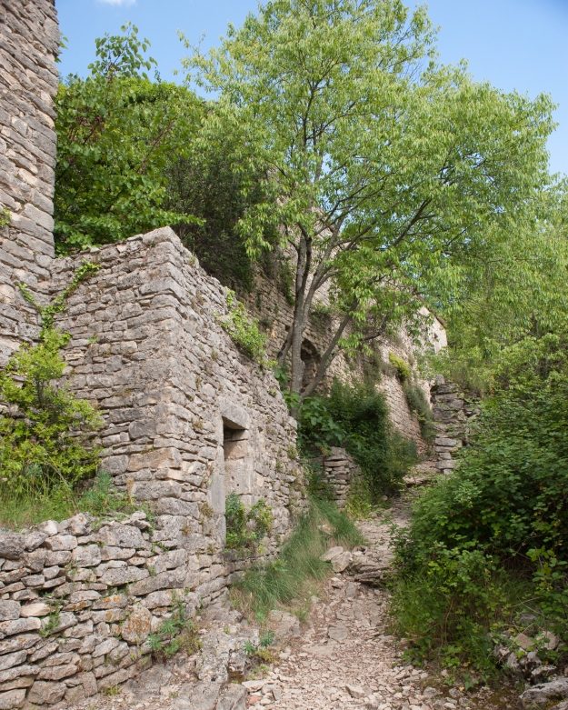 The abandoned village of Chastelas on the GR4 trail near Grospierre, Gard, France
